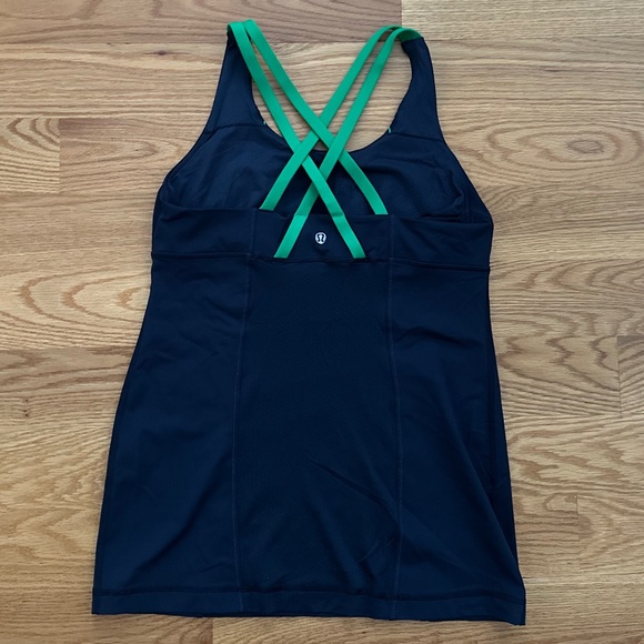 Lululemon NWOT Energy Tank (8) - Picture 3 of 15